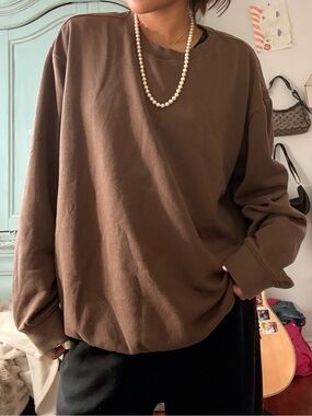 H&M Oversized Brown Crewneck Sweatshirt